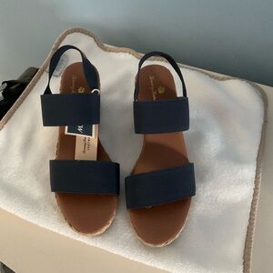 Ladies Tommy Bahama wedge sandal